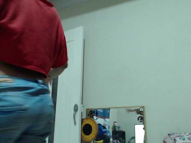 AlinaWoolf live cam on BongaCams