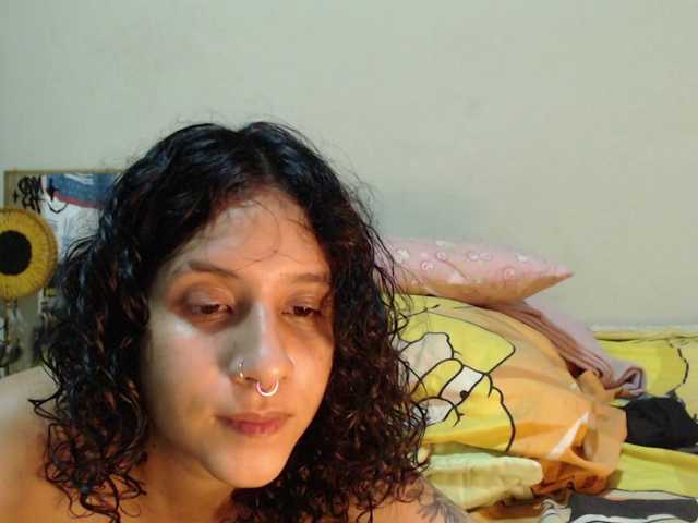 AlinaWoolf live cam on BongaCams