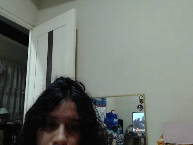 AlinaWoolf live cam on BongaCams