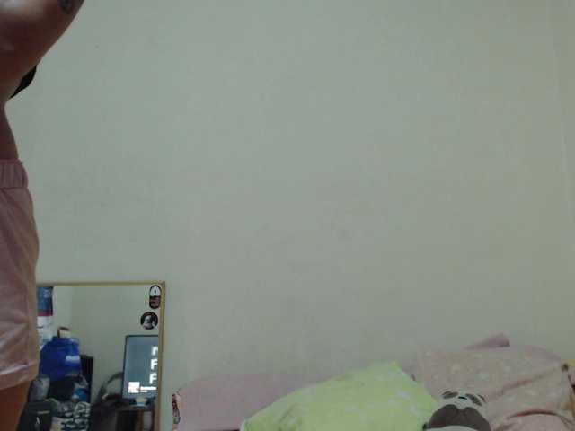 AlinaWoolf live cam on BongaCams