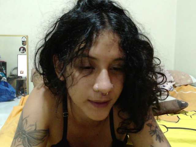 AlinaWoolf live webcam show
