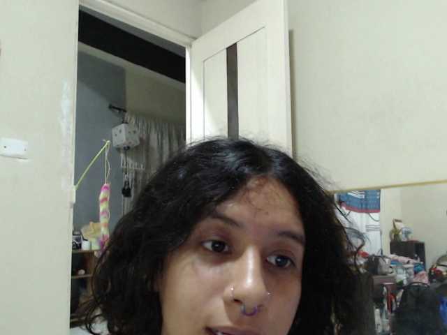 AlinaWoolf live cam on BongaCams
