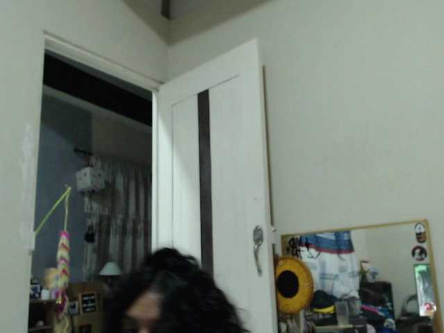 AlinaWoolf live cam on BongaCams