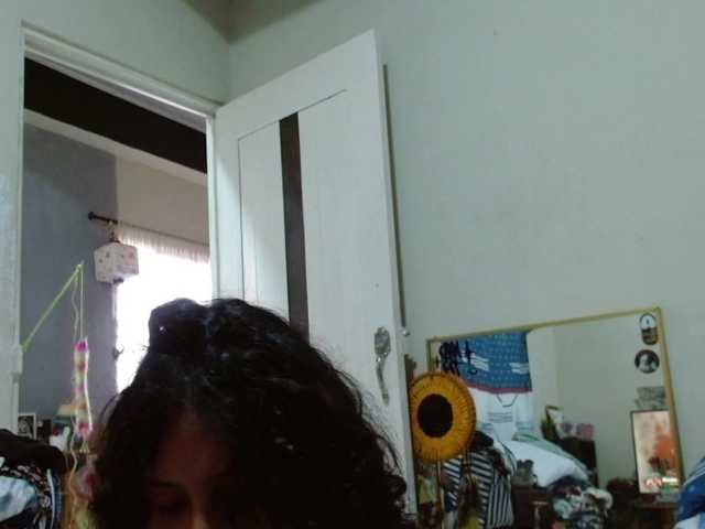 AlinaWoolf live cam on BongaCams