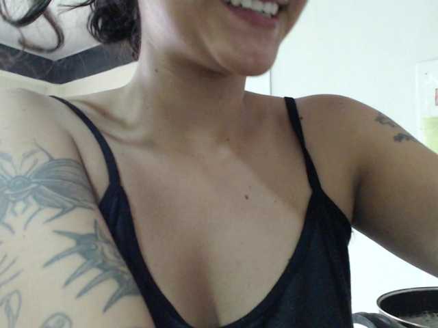 AlinaWoolf live webcam show