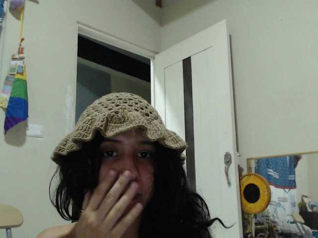 AlinaWoolf live cam on BongaCams