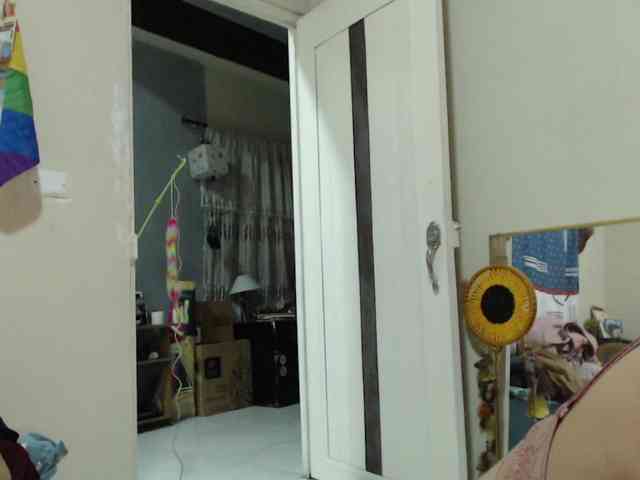 AlinaWoolf webcam
