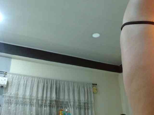 AlinaWoolf webcam