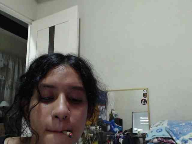 AlinaWoolf webcam