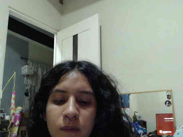 AlinaWoolf webcam