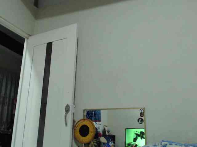 AlinaWoolf webcam