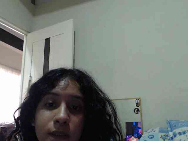 AlinaWoolf webcam