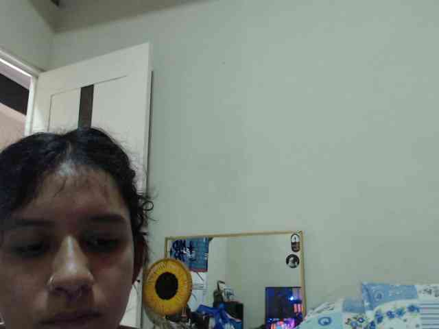 AlinaWoolf webcam