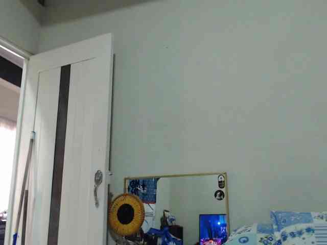 AlinaWoolf webcam