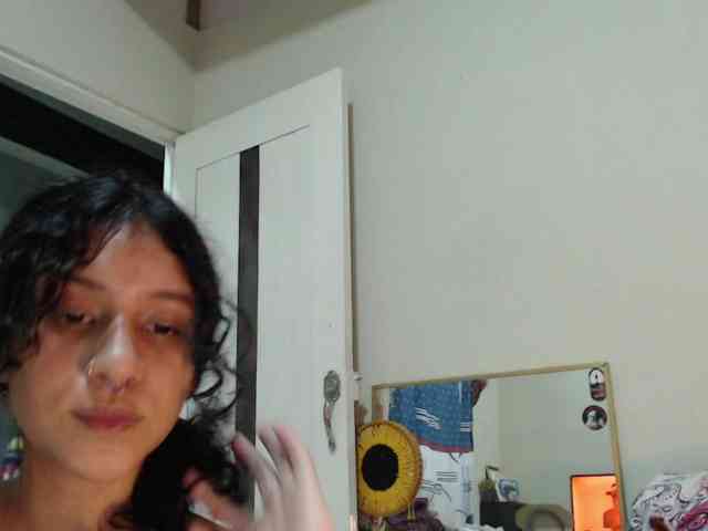 AlinaWoolf webcam