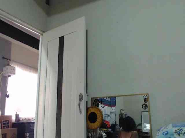 AlinaWoolf webcam