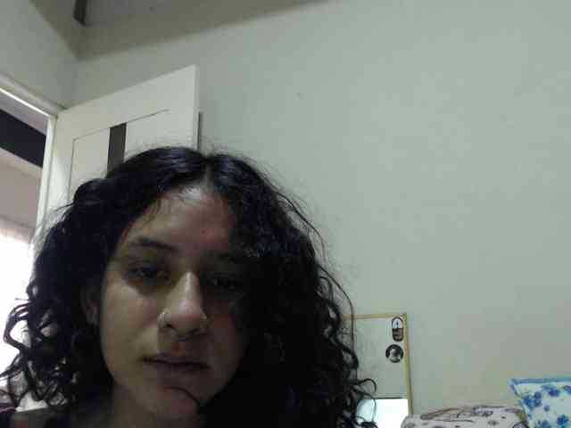 AlinaWoolf webcam