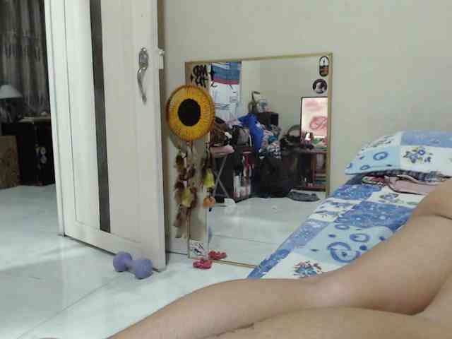 AlinaWoolf webcam
