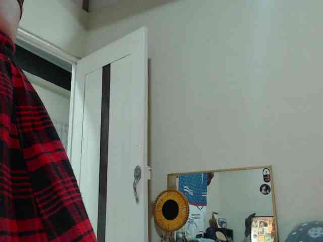 AlinaWoolf webcam