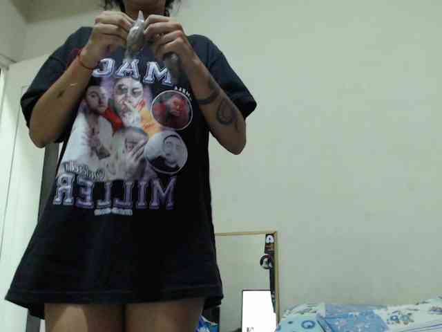 AlinaWoolf webcam