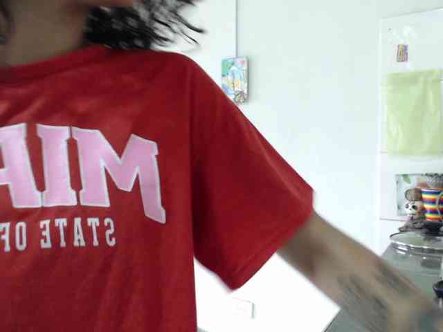 AlinaWoolf webcam
