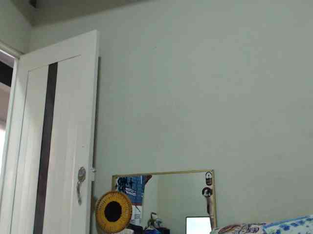 AlinaWoolf webcam