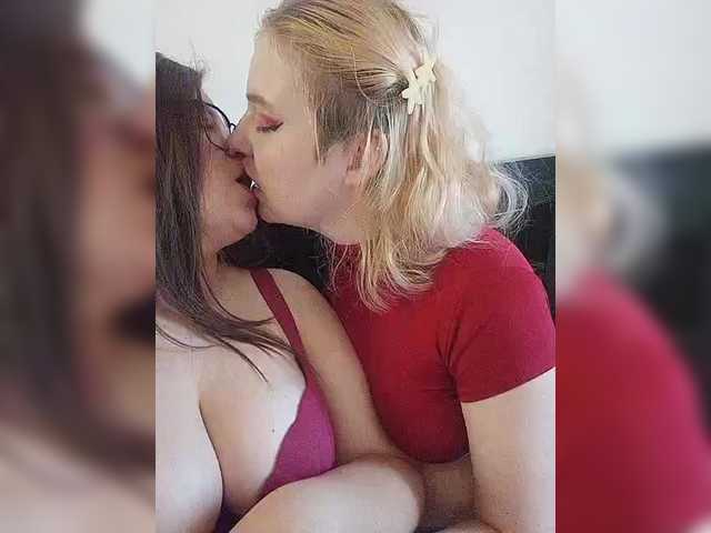 HolyDevilS live cam on BongaCams