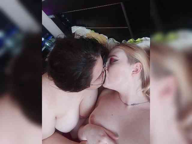 HolyDevilS webcam