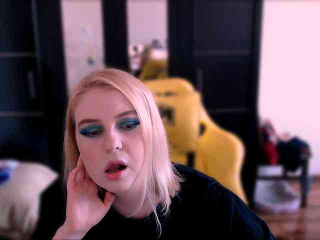 HolyDevilS webcam