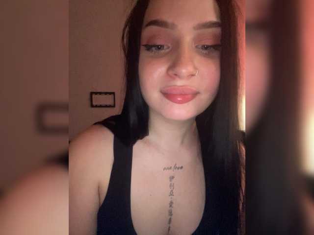 sexy-girl999 live cam on BongaCams