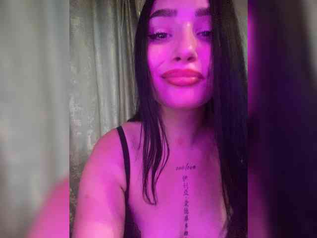 sexy-girl999 Live Webcam on BongaCams