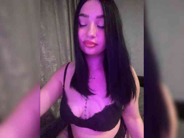 sexy-girl999 Live Webcam on BongaCams