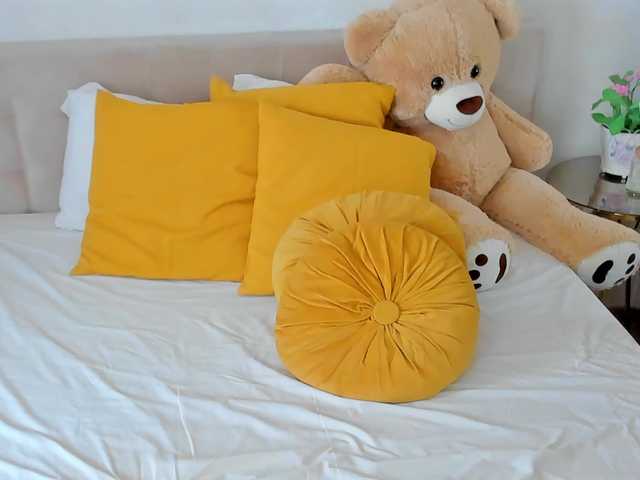 SuaveGia live cam on BongaCams