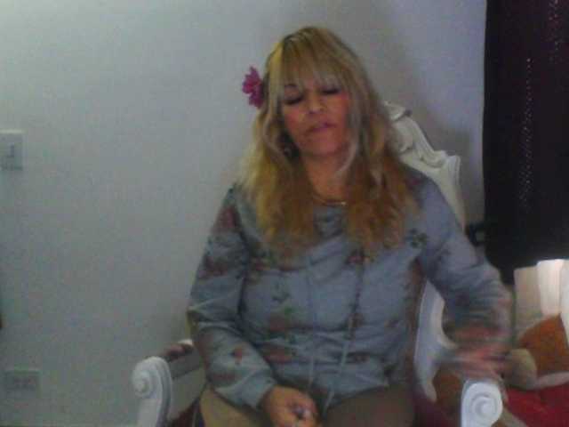 harlyqueen1 live webcam show