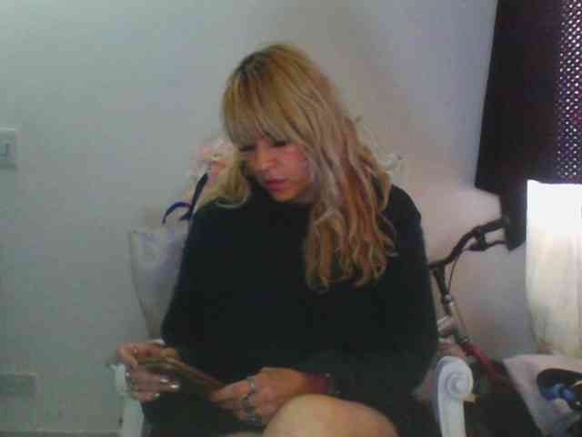 harlyqueen1 webcam