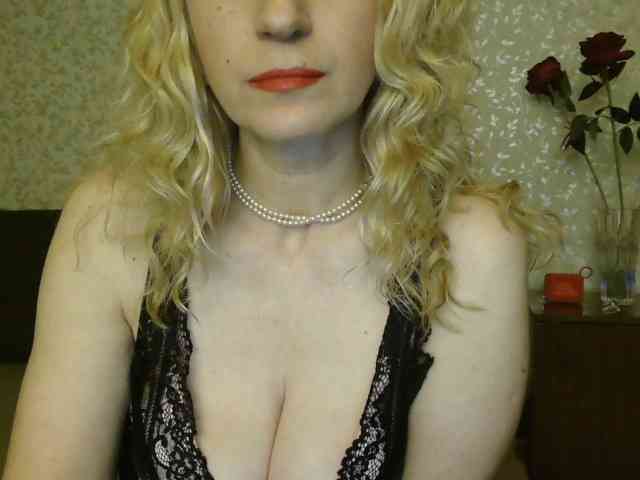 NatashaNannette's webcam live show