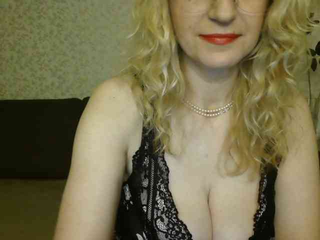 NatashaNannette's webcam live show