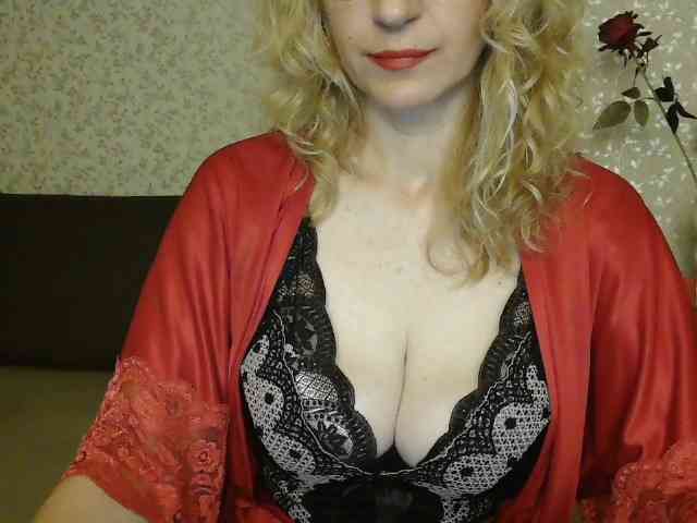 NatashaNannette