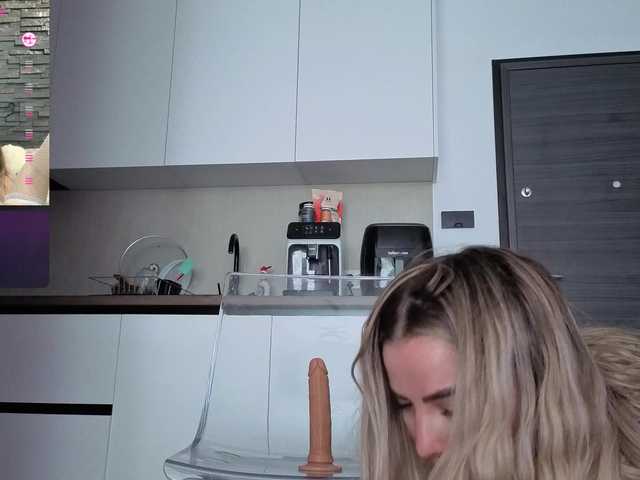 Megan-Ros live cam on BongaCams