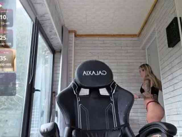 Megan-Ros webcam