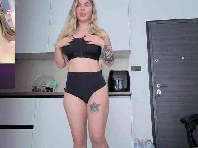 Megan-Ros webcam