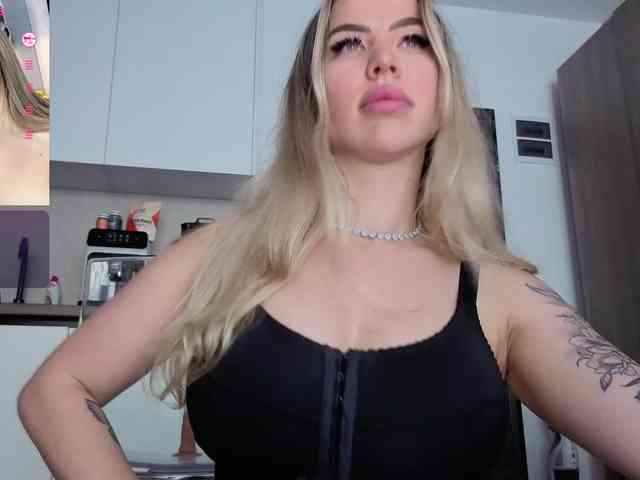 Megan-Ros webcam