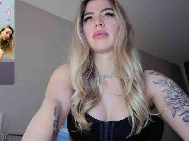 Megan-Ros webcam