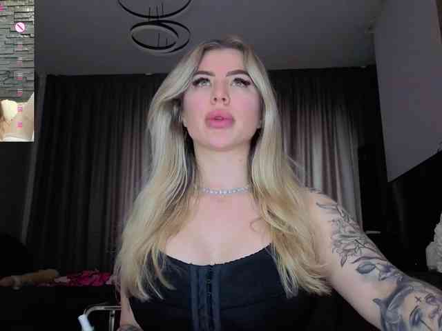 Megan-Ros webcam