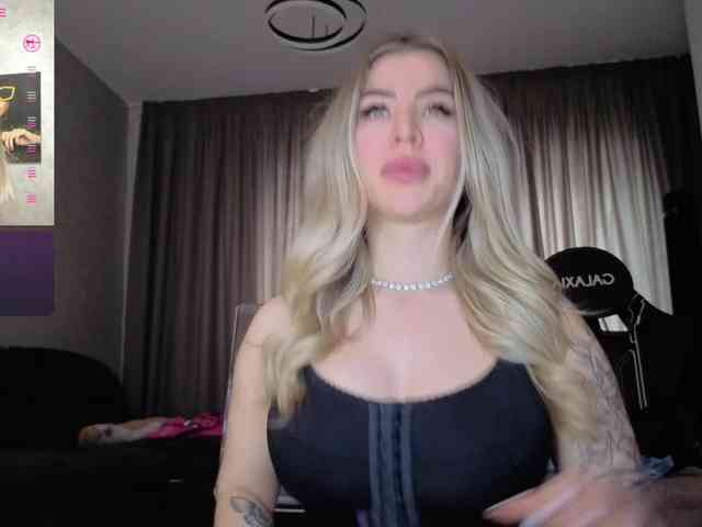 Megan-Ros webcam
