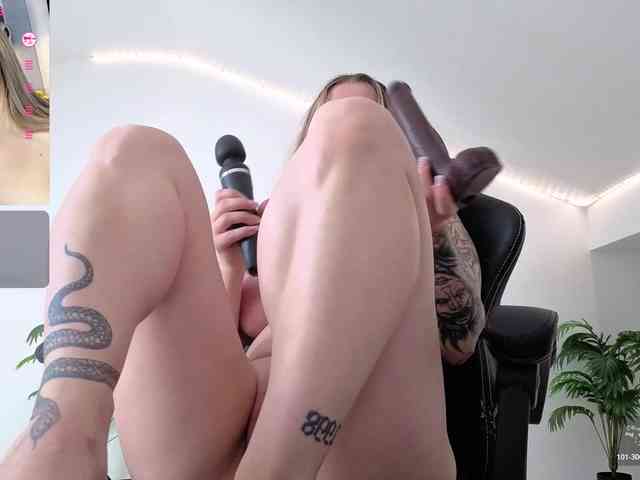 Megan-Ros webcam