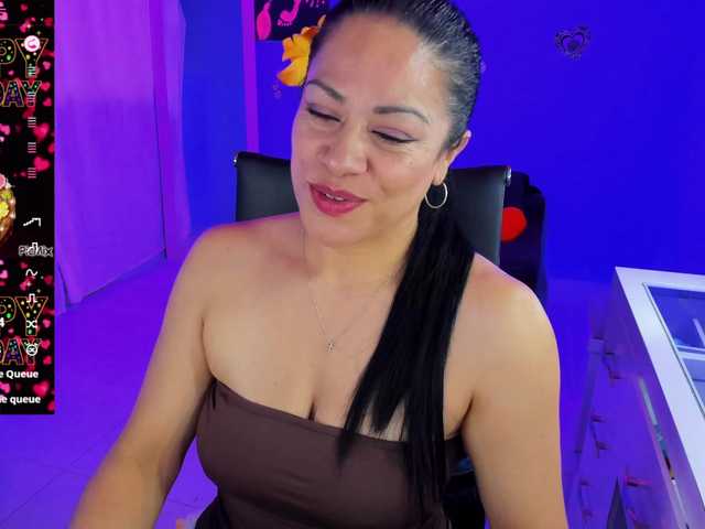SkaterGal live cam on BongaCams