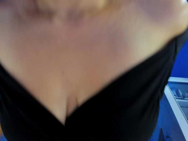 SkaterGal live cam on BongaCams