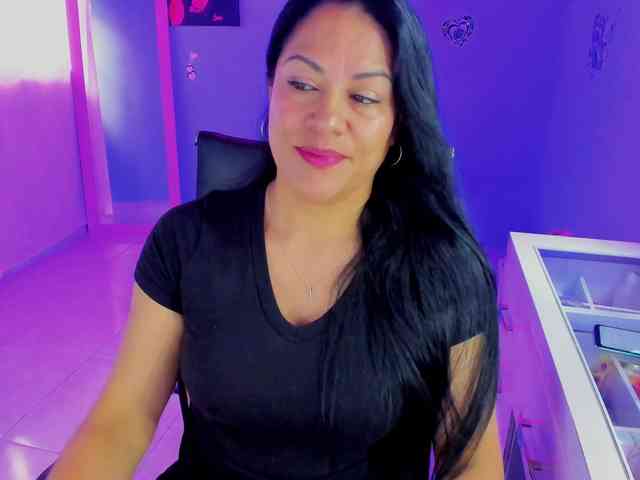 SkaterGal webcam
