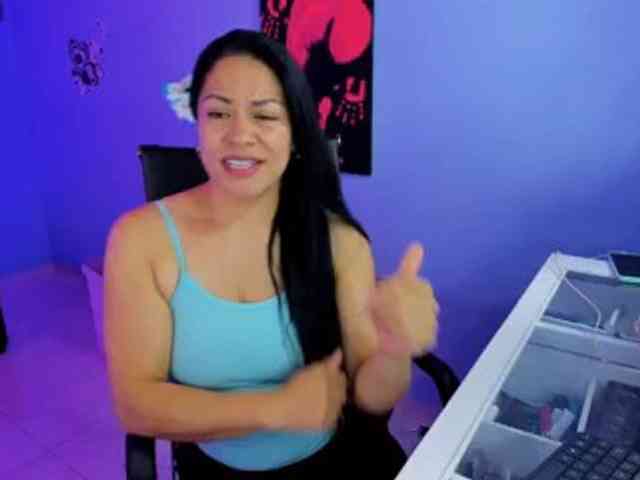 SkaterGal webcam